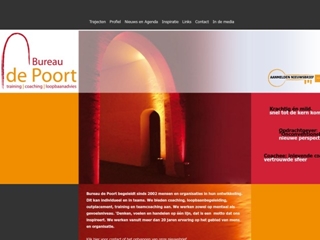 BUREAU DE POORT